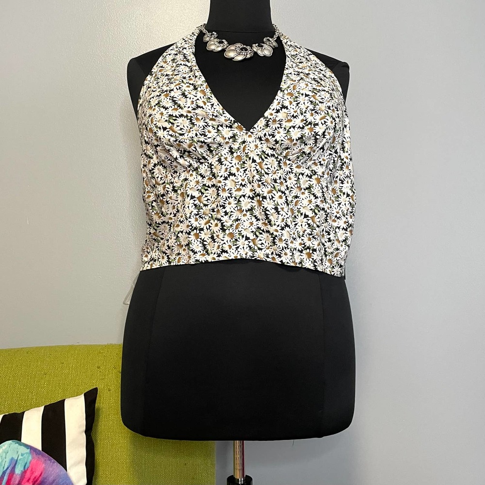 Abound Black White Floral Retro Tie Halter Crop Top NEW 3X